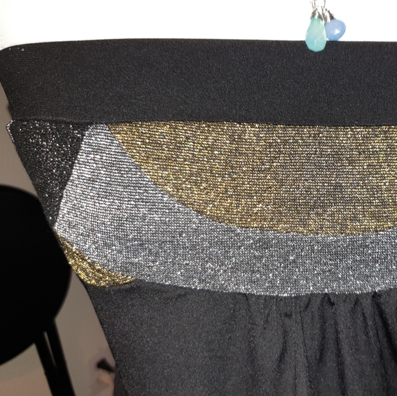 Fun & flirty draped tube top🎀 - Picture 3 of 4